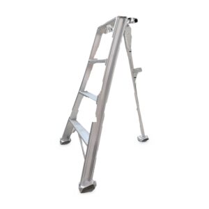 02-escalera-pequena Escalera trípode de aluminio 4 peldaños