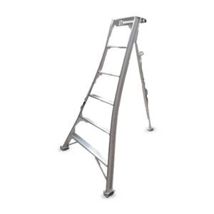 05-escalera-mediana escalera trípode de aluminio 6 peldaños